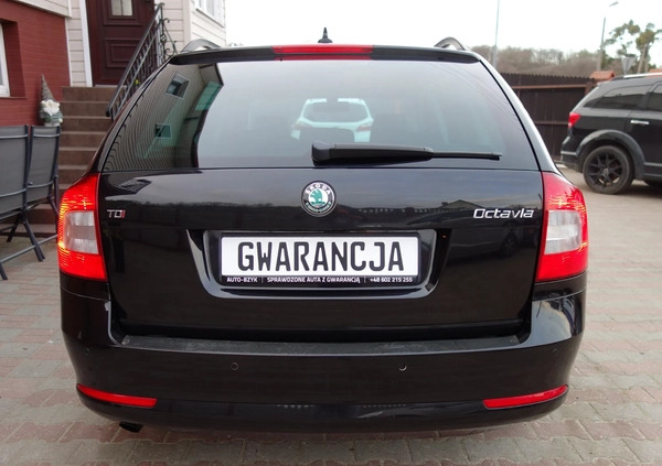 Skoda Octavia cena 31500 przebieg: 288000, rok produkcji 2013 z Nysa małe 781